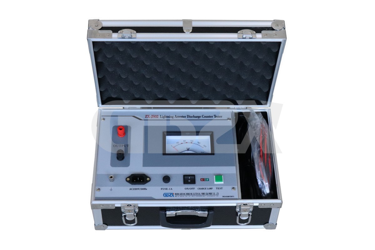 Little Weight Lightning Arrester Test Equipment / Lightning Arrester Tester